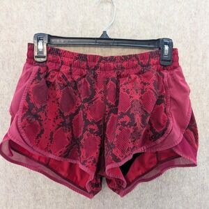 Lululemon Super Squad ShortMini Ziggy Snake Red Tide Deepest Cranberry, Size 6